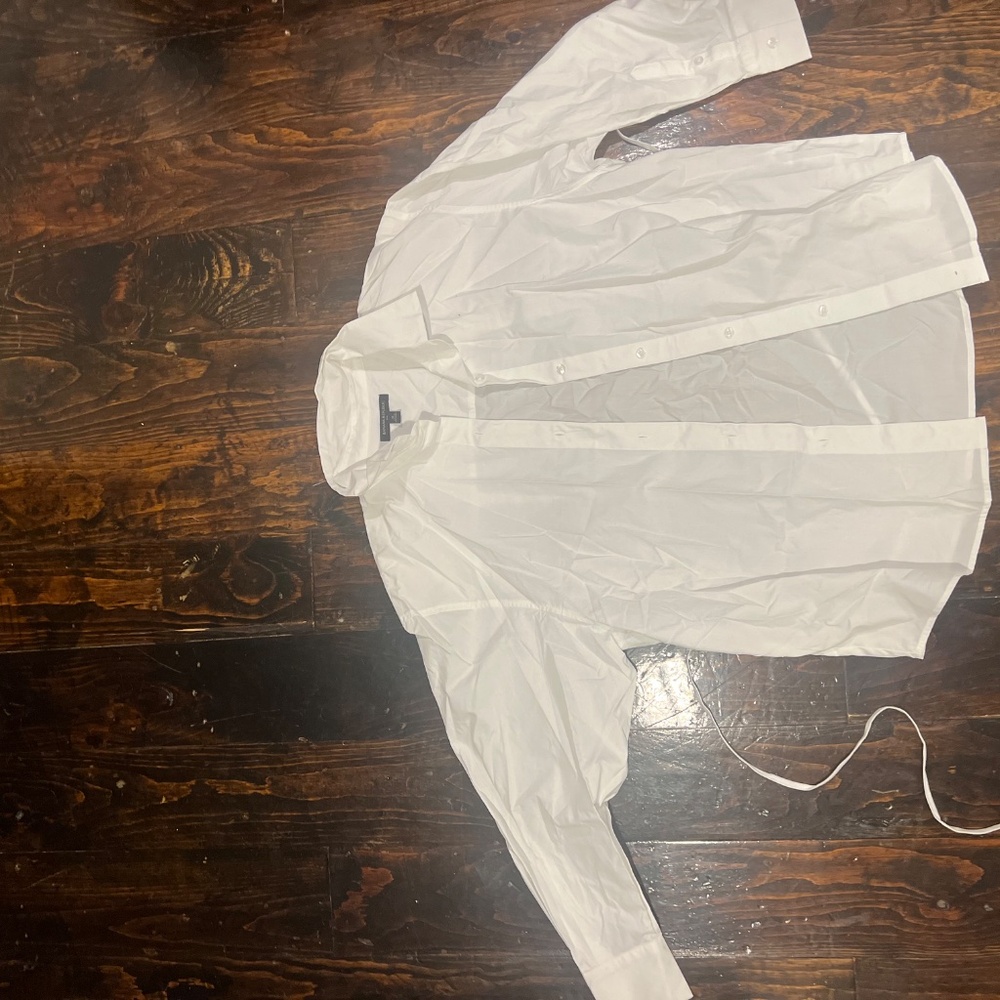 Banana Republic Crisp Cotton Shirt white button down. blouse